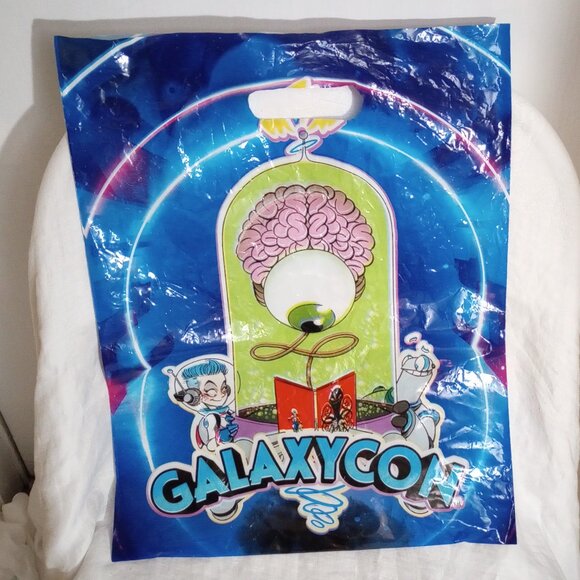 GalaxyCon Richmond 2024 Official Convention Program Booklet & Bag, Pre-Owned - Picture 4 of 5